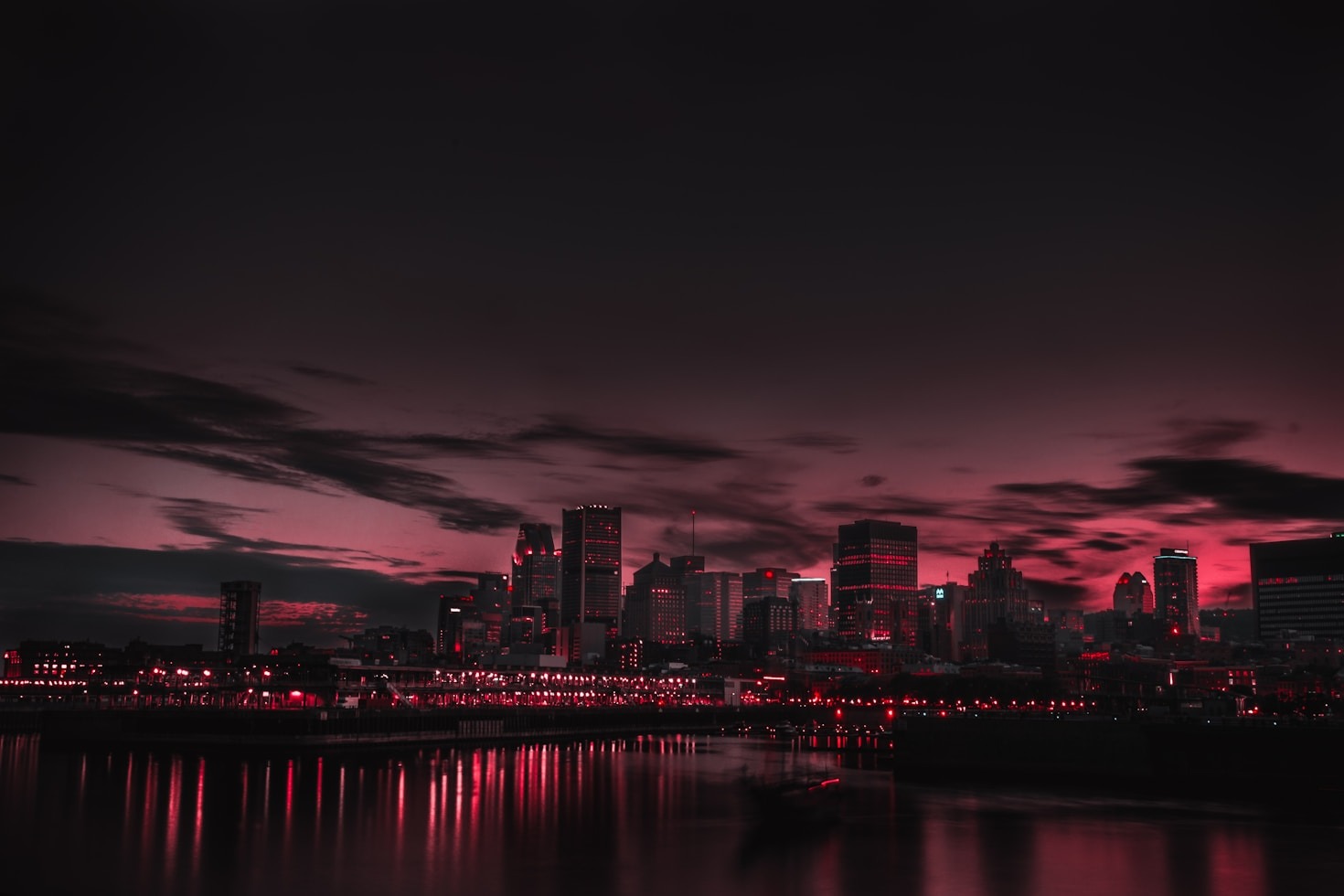 Hidden Gems: Exploring the City Beyond the Obvious